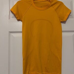 LULULEMON SWIFTLY TECH            Bright Orange Athletic T-Shirt